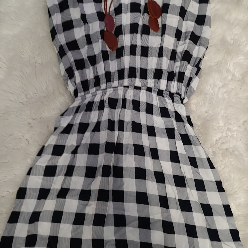 Romper - Picture 2 of 2